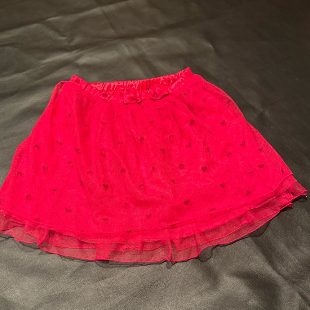 Gap toddler tulle skirt with heart design size 5T